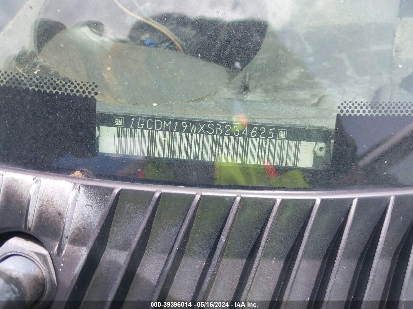 1995 Chevrolet Astro VIN: 1GCDM19WXSB234625 Lot: 39396014