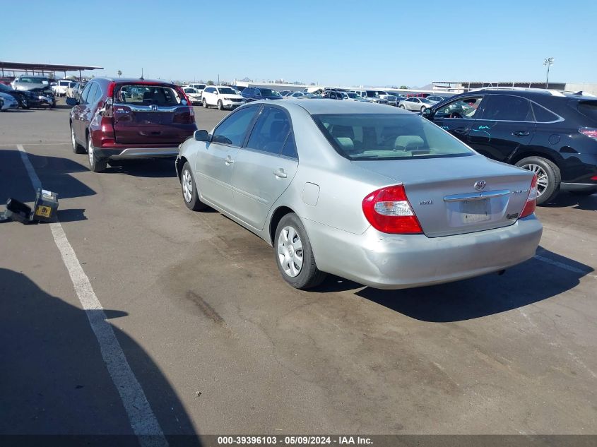 2004 Toyota Camry Le VIN: 4T1BE32K04U877284 Lot: 39396103