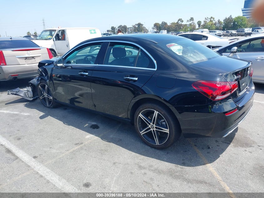 2022 Mercedes-Benz A 220 VIN: W1K3G4EB2NJ357813 Lot: 39396188