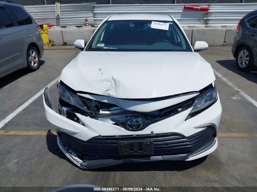 2022 Toyota Camry Le VIN: 4T1R11AK3NU708071 Lot: 39396271