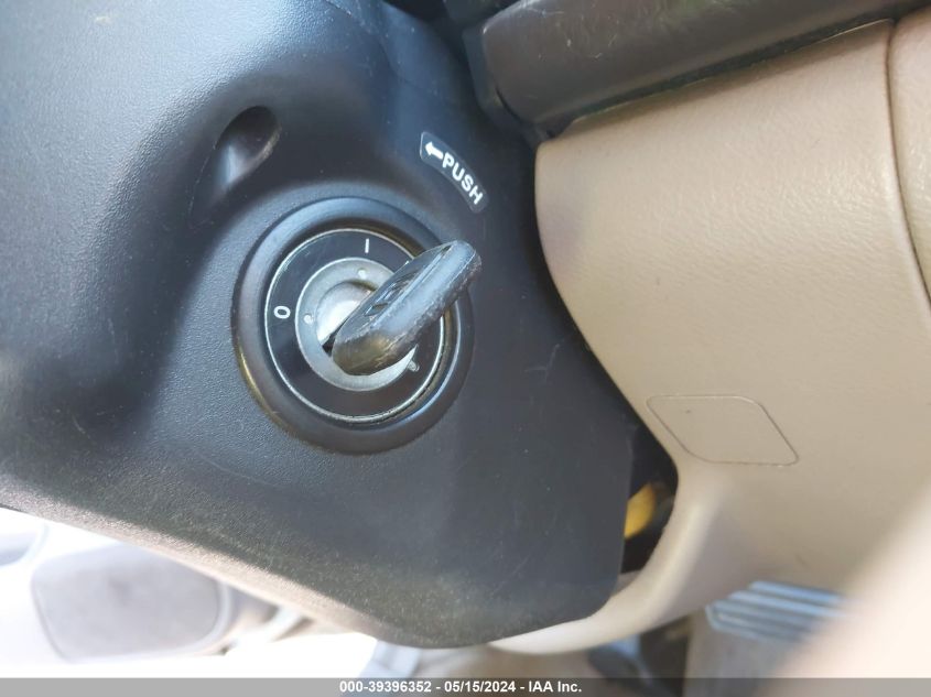 1996 Honda Accord Ex/Ex-R VIN: 1HGCD5658TA052946 Lot: 39396352