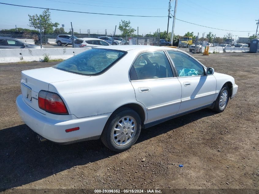 1996 Honda Accord Ex/Ex-R VIN: 1HGCD5658TA052946 Lot: 39396352