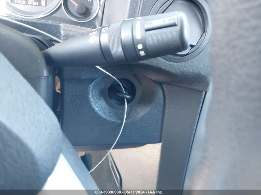 2008 Jeep Commander Sport VIN: 1J8HH48KX8C195004 Lot: 39396988