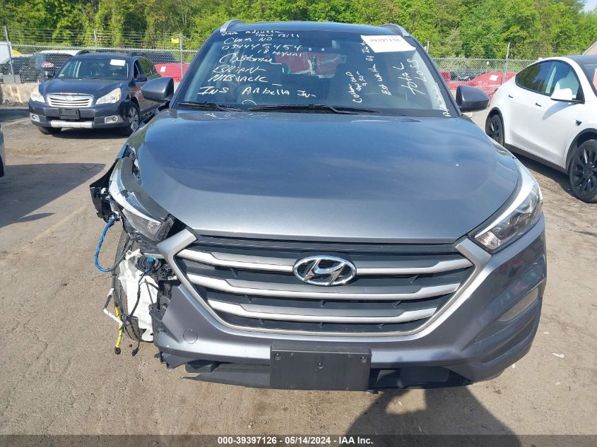 KM8J3CA43JU670596 2018 Hyundai Tucson Sel