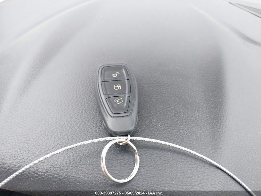 2012 Ford Focus Titanium VIN: 1FAHP3N21CL313903 Lot: 39397275