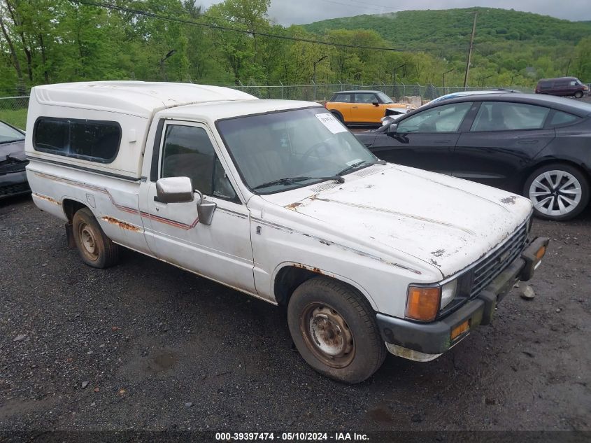 1986 Toyota Pickup 1 Ton Long Bed Rn55 VIN: JT4RN55E3G0228689 Lot: 39397474