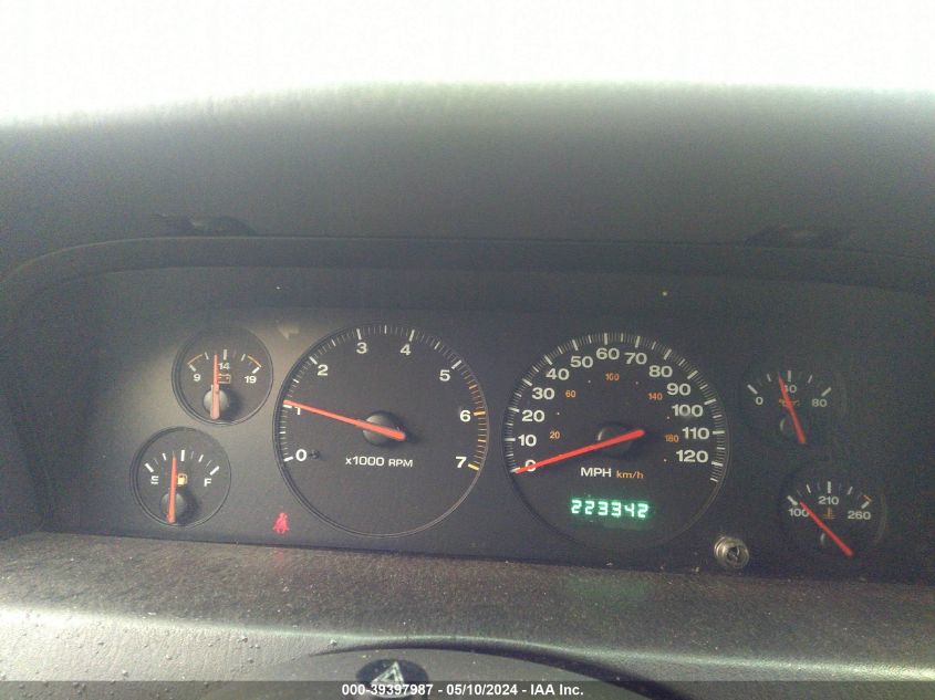 2000 Jeep Grand Cherokee Laredo VIN: 1J4GW48S2YC368338 Lot: 39397987