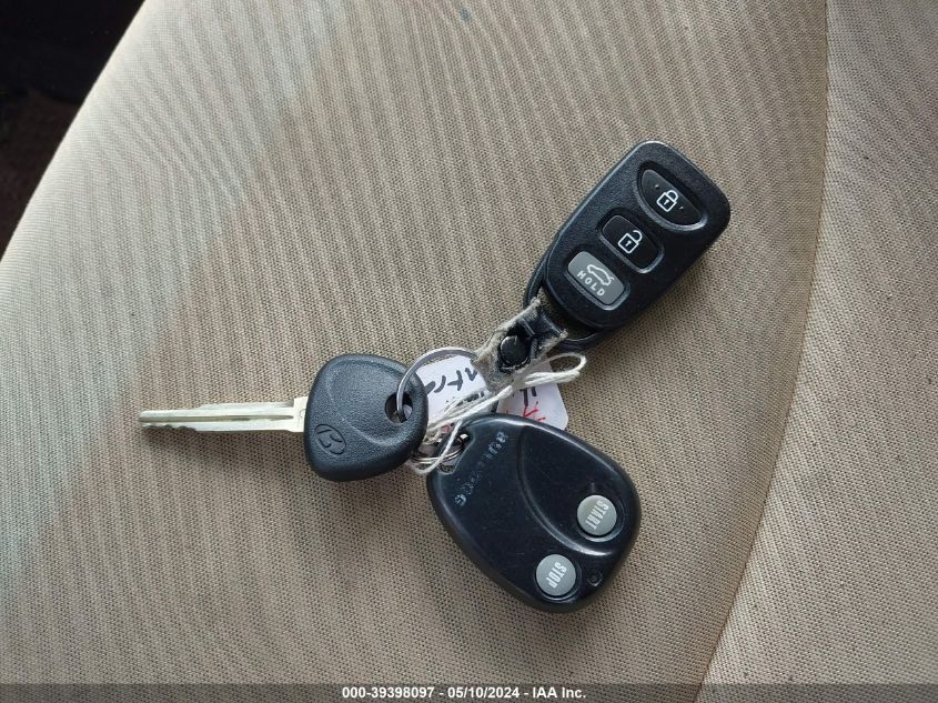 2013 Hyundai Elantra Gls VIN: KMHDH4AE9DU484000 Lot: 39398097