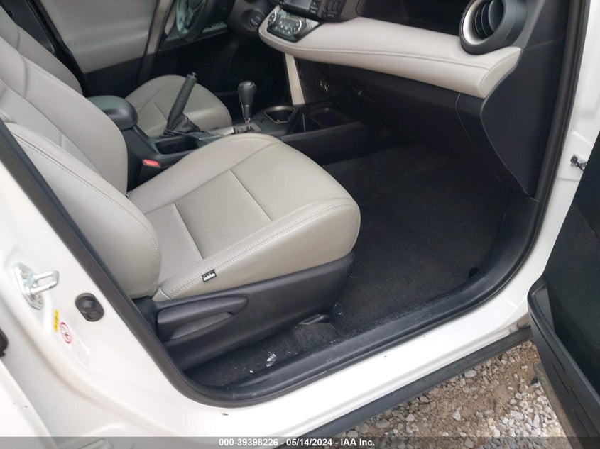 2016 TOYOTA RAV4 XLE - 2T3WFREV7GW263416