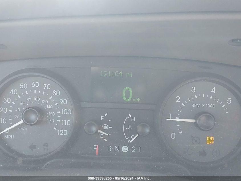 2008 Mercury Grand Marquis Ls VIN: 2MEFM75V58X634833 Lot: 39398255