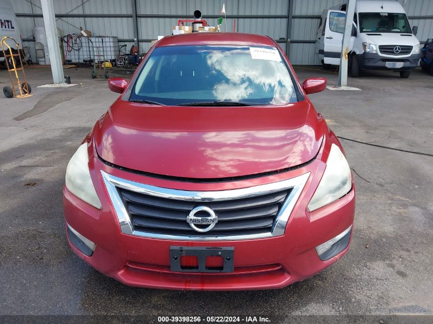 2014 Nissan Altima 2.5 S VIN: 1N4AL3AP4EN341880 Lot: 39398256