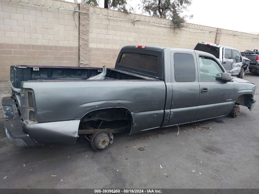 2000 Chevrolet Silverado C1500 VIN: 1GCEC19WXYZ194375 Lot: 39398258