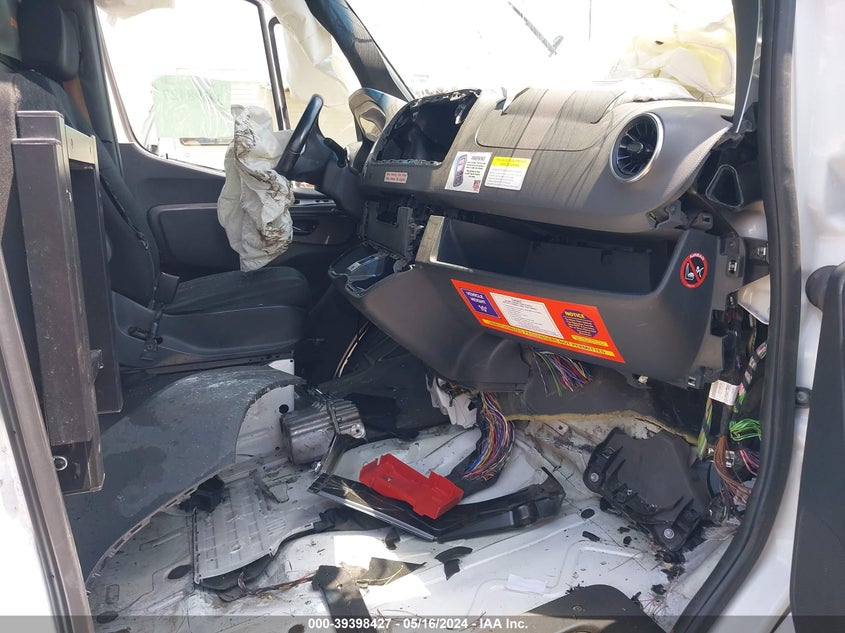 2019 Mercedes-Benz Sprinter 2500 High Roof V6 VIN: WD3PF1CD6KP076845 Lot: 39398427