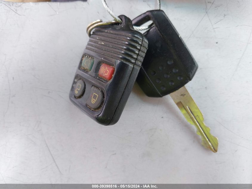 2007 Mercury Grand Marquis Ls VIN: 2MEFM75V27X629880 Lot: 39398516