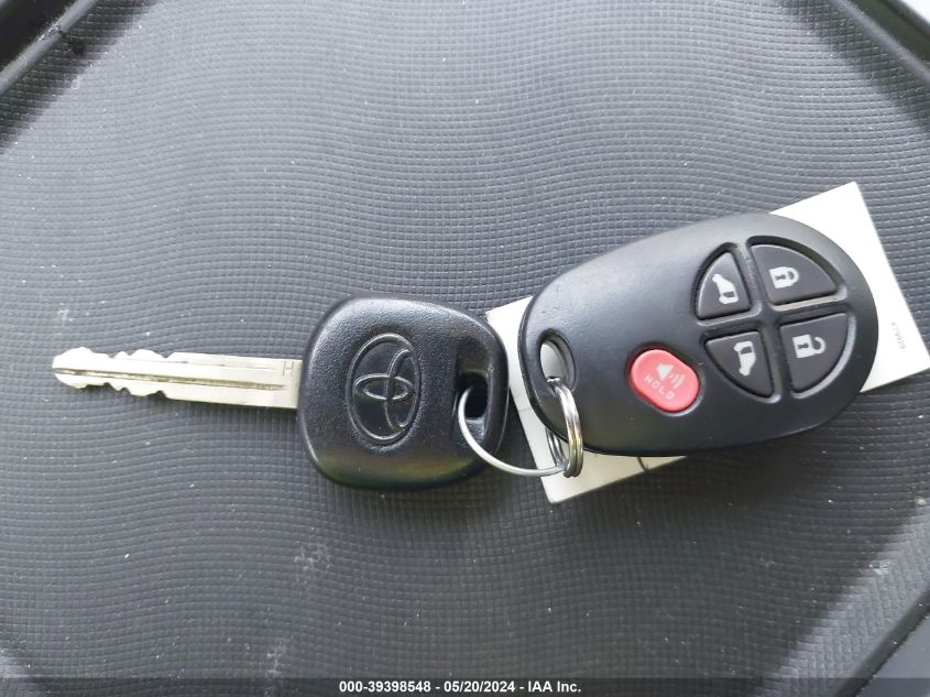 2015 Toyota Sienna Le 7 Passenger VIN: 5TDJK3DC2FS110994 Lot: 39398548