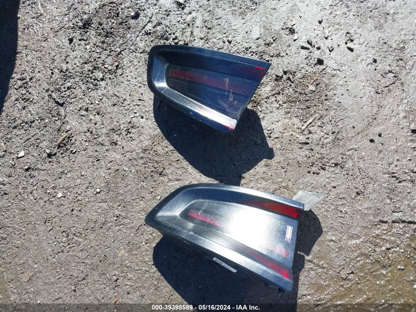 2017 Dodge Charger R/T Rwd VIN: 2C3CDXCT8HH587706 Lot: 39398589