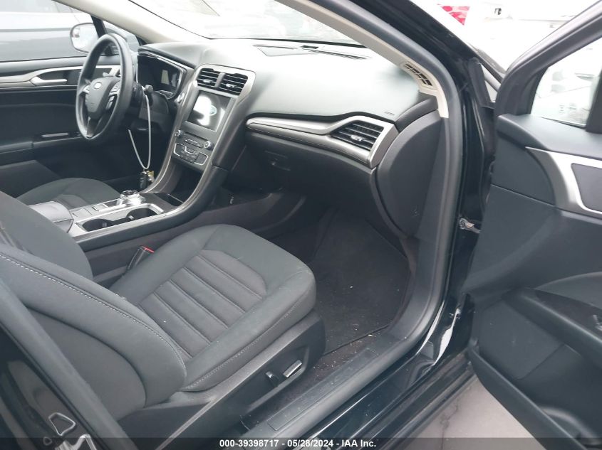 VIN 3FA6P0HD4HR313017 2017 FORD FUSION SE