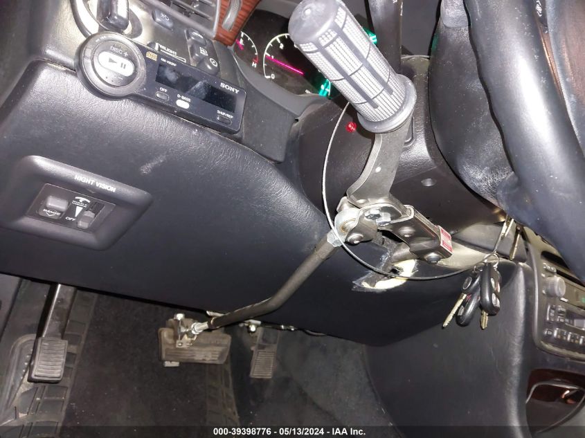 2000 Cadillac Deville Dts VIN: 1G6KF5793YU252115 Lot: 39398776