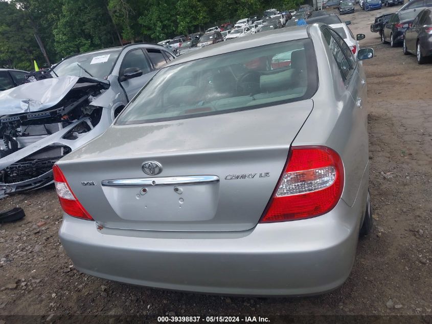 2004 Toyota Camry Le VIN: JTDBE32K740254689 Lot: 39398837