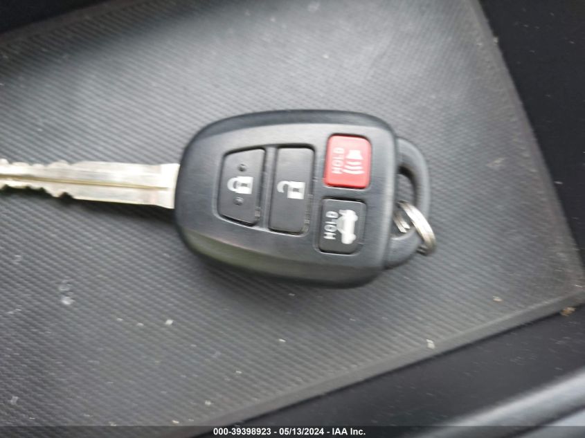 2015 Toyota Camry Le VIN: 4T4BF1FK1FR490554 Lot: 39398923