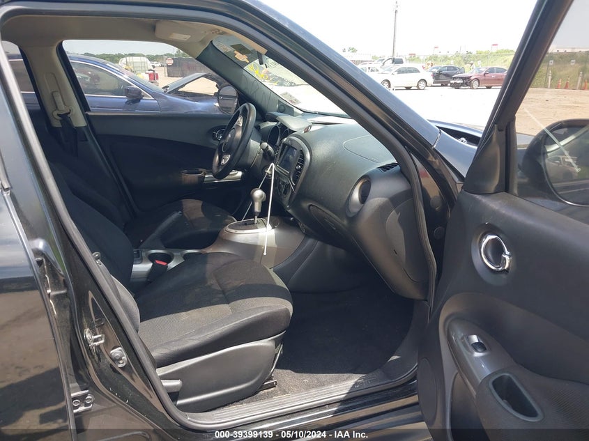 2012 Nissan Juke S VIN: JN8AF5MR2CT111388 Lot: 39399139