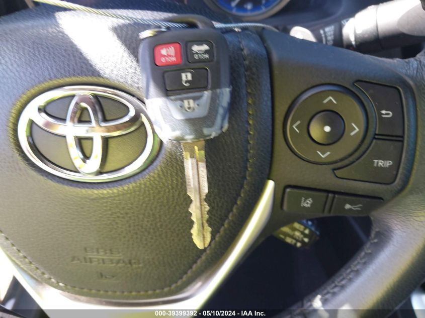 VIN 5YFBURHE4KP922670 2019 TOYOTA COROLLA SE