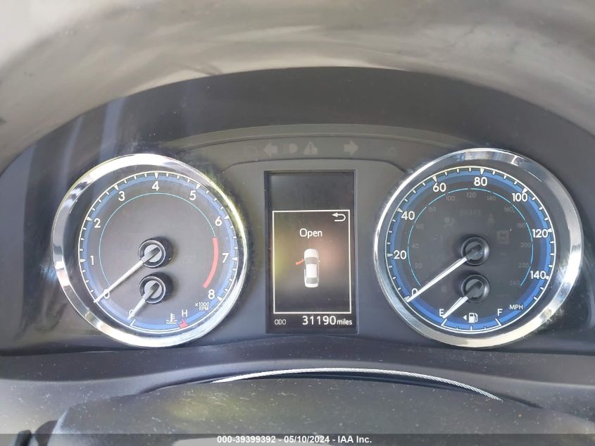 VIN 5YFBURHE4KP922670 2019 TOYOTA COROLLA SE