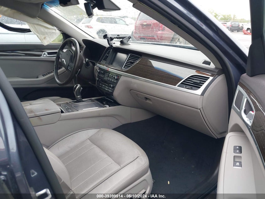 2015 Hyundai Genesis 3.8 VIN: KMHGN4JE3FU033220 Lot: 39399514