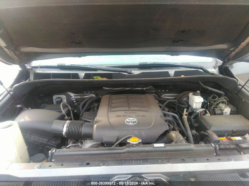 2017 Toyota Tundra Limited 5.7L V8 VIN: 5TFHW5F10HX670892 Lot: 39399572