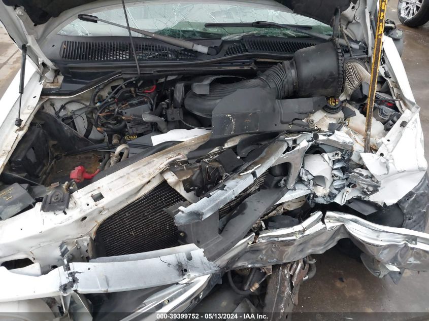 2000 Ford Expedition Xlt VIN: 1FMRU156XYLB88613 Lot: 39399752