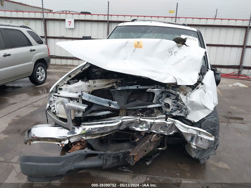 2000 Ford Expedition Xlt VIN: 1FMRU156XYLB88613 Lot: 39399752