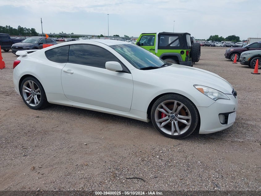 2011 Hyundai Genesis 3.8 R-Spec VIN: KMHHU6KH0BU048814 Lot: 39400025
