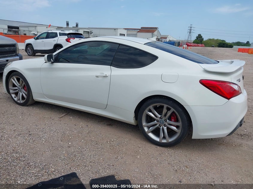 2011 Hyundai Genesis 3.8 R-Spec VIN: KMHHU6KH0BU048814 Lot: 39400025