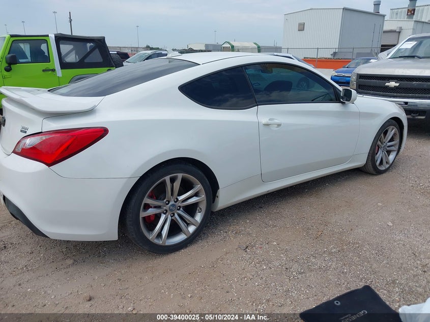 2011 Hyundai Genesis 3.8 R-Spec VIN: KMHHU6KH0BU048814 Lot: 39400025