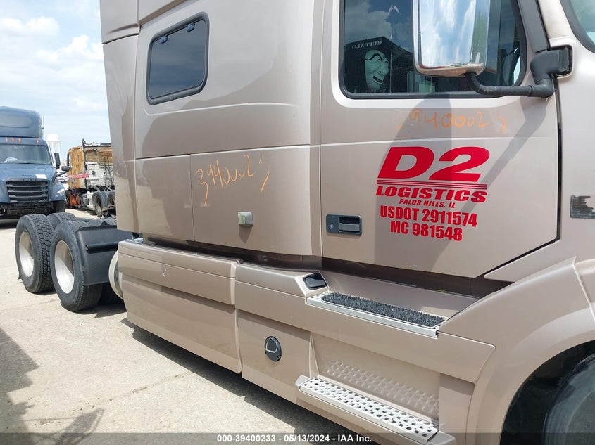 2015 Volvo Vn Vnl VIN: 4V4NC9EH0FN181472 Lot: 39400233