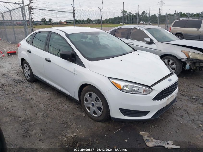 2017 Ford Focus S VIN: 1FADP3E23HL201822 Lot: 39400817