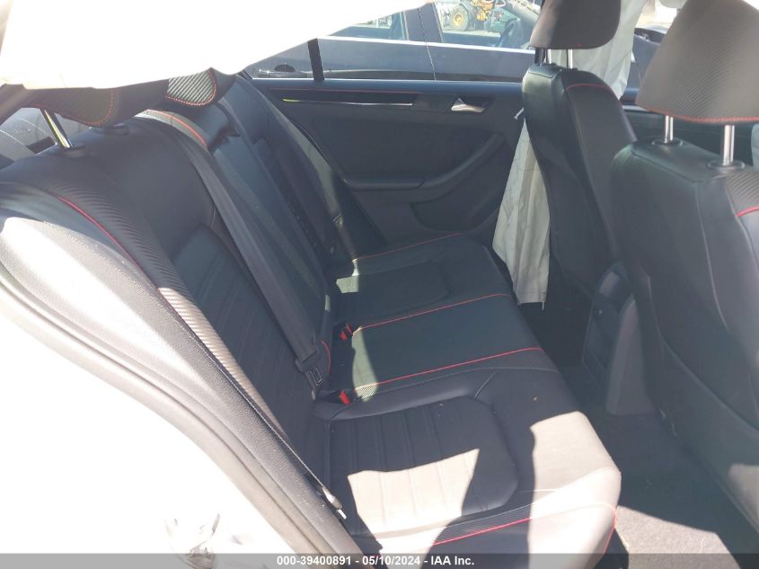 2015 Volkswagen Jetta 2.0T Gli Sel VIN: 3VW4T7AJ4FM348606 Lot: 39400891