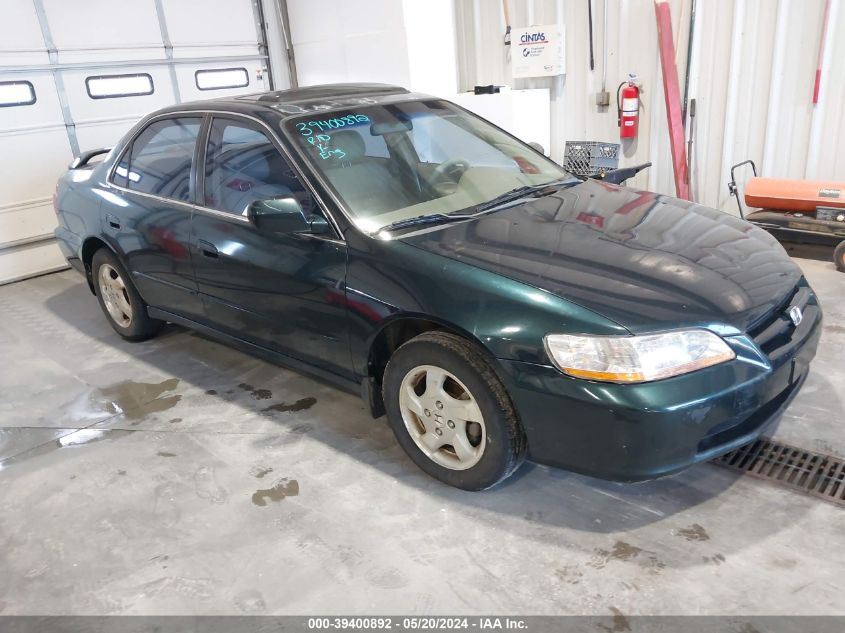 1999 Honda Accord Ex VIN: 1HGCG5652XA055712 Lot: 39400892