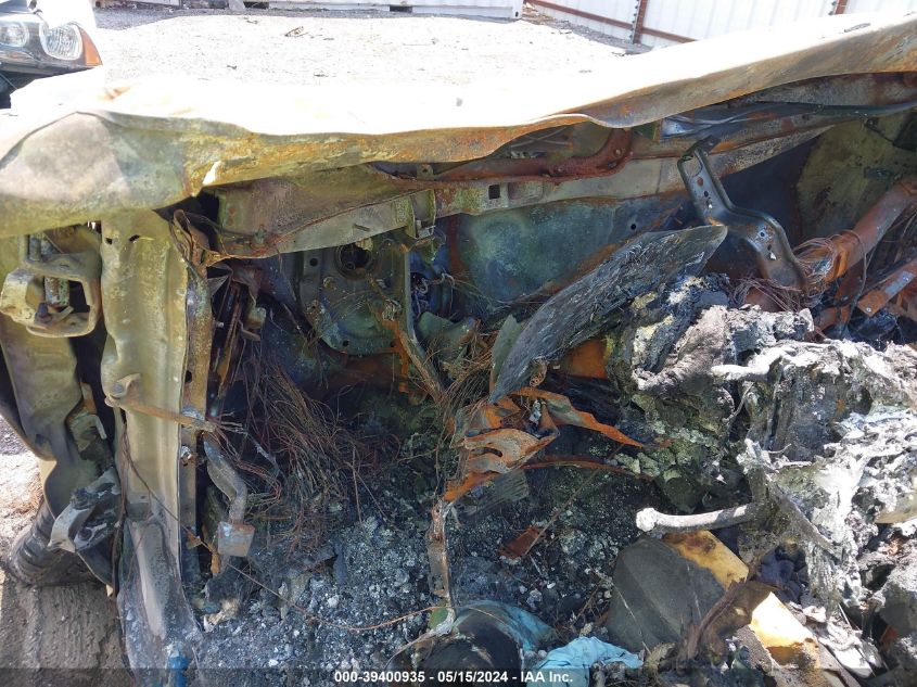 2003 Chevrolet Silverado 1500 Ls VIN: 2GCEC19T631407023 Lot: 39400935