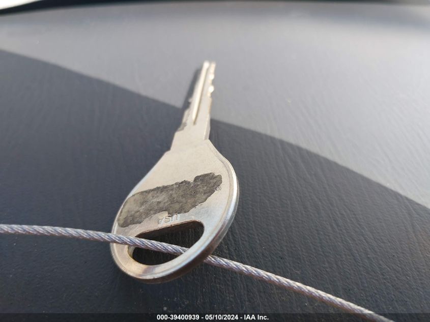 1998 Nissan Pathfinder Le/Se/Xe VIN: JN8AR05Y5WW274622 Lot: 39400939