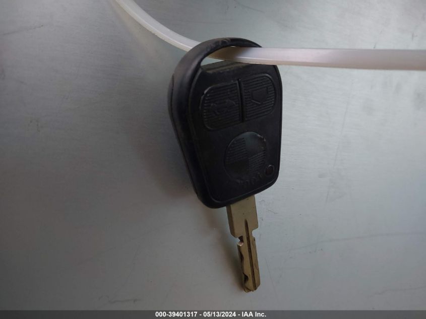 2000 BMW 528 I Automatic VIN: WBADM6349YGU07175 Lot: 39401317