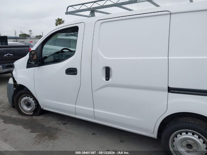 2015 Nissan Nv200 S VIN: 3N6CM0KNXFK695810 Lot: 39401367