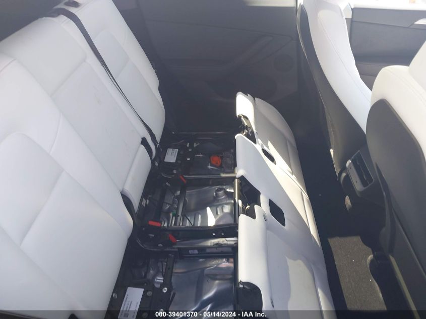 2024 Tesla Model Y Performance Dual Motor All-Wheel Drive VIN: 7SAYGDEF2RF056705 Lot: 39401370