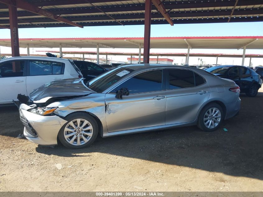 2019 Toyota Camry Le VIN: 4T1B11HKXKU723332 Lot: 39401399