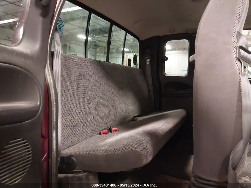 2000 Dodge Ram 1500 St VIN: 1B7HF13Z4YJ119886 Lot: 39401406