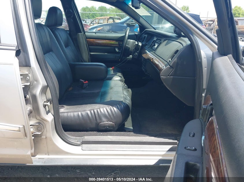 2006 Mercury Grand Marquis Ls VIN: 2MEFM75V46X631600 Lot: 39401513