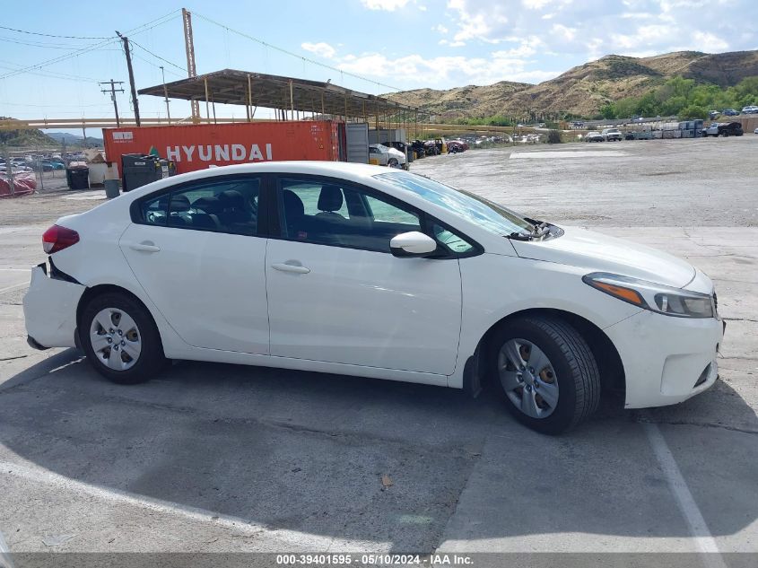 2018 Kia Forte Lx VIN: 3KPFK4A72JE268452 Lot: 39401595