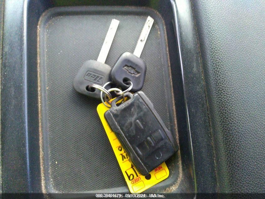 2018 Chevrolet Silverado 1500 2Lt VIN: 3GCUKREC6JG621193 Lot: 39401679