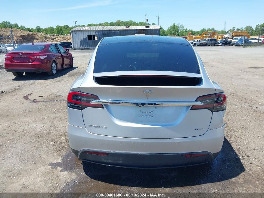 2018 Tesla Model X 100D/75D/P100D VIN: 5YJXCBE23JF122107 Lot: 39401686