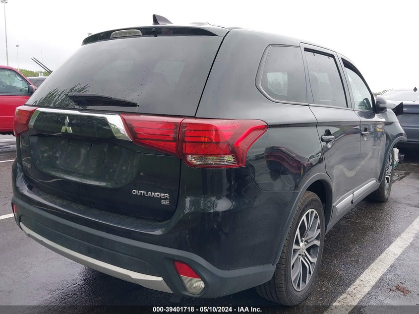 VIN JA4AD3A38JJ004273 2018 MITSUBISHI OUTLANDER SE